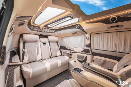 米乐 M6米乐昆明奔驰V260L改装迈巴赫高顶商务车优惠768万现车(图6)