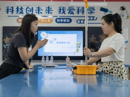 米乐M6 米乐实验创新 成就未来 记商丘市汇佳学校首届科学教师实验设计大赛(图3)