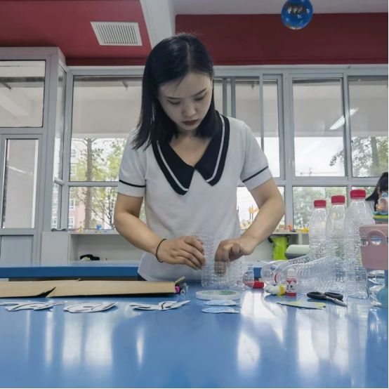 米乐M6 米乐实验创新 成就未来 记商丘市汇佳学校首届科学教师实验设计大赛(图2)