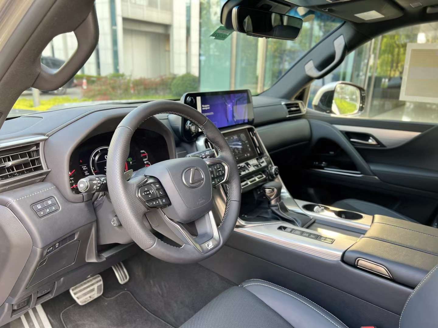 2023款雷克萨斯LX600报价及米乐M6 米乐图片优惠政策(图2)