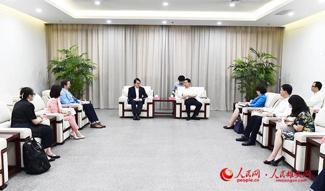 世界设计组织主席米乐M6 米乐大卫·库苏马参访雄安新区(图1)