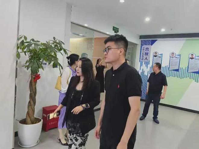 加强集成电路应用企业发展 驱米乐M6 米乐动集成电路设计产业(图1)