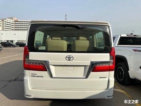 米乐M6 米乐2023款丰田格兰维亚带有稳重之态的全进口豪华商务车(图7)