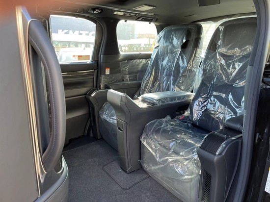 2022米乐M6 米乐款进口雷克萨斯LM欧版商务车价格配置动力解读(图4)