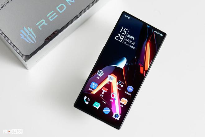 米乐 M6米乐真全面屏设计成就正面颜值天花板红魔8S Pro+图赏(图2)