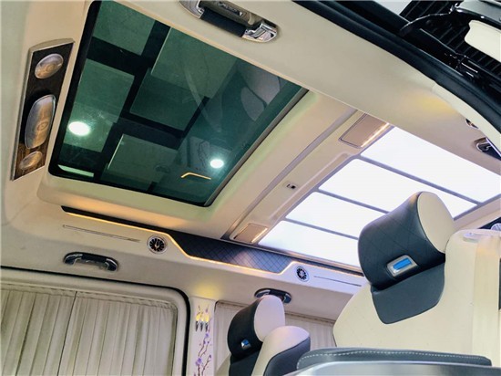 米乐M6 米乐奔驰V260商务车私人定制 高顶七座MPV(图6)