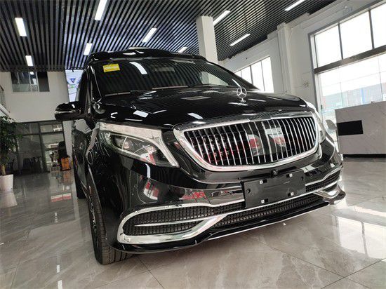 米乐M6 米乐奔驰V260改装商务车报价高顶四座总裁版(图2)