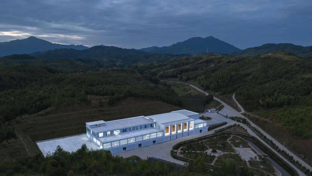 米乐 M6米乐长江以南最大葡萄酒和白兰地酿造基地彼山设计(图3)