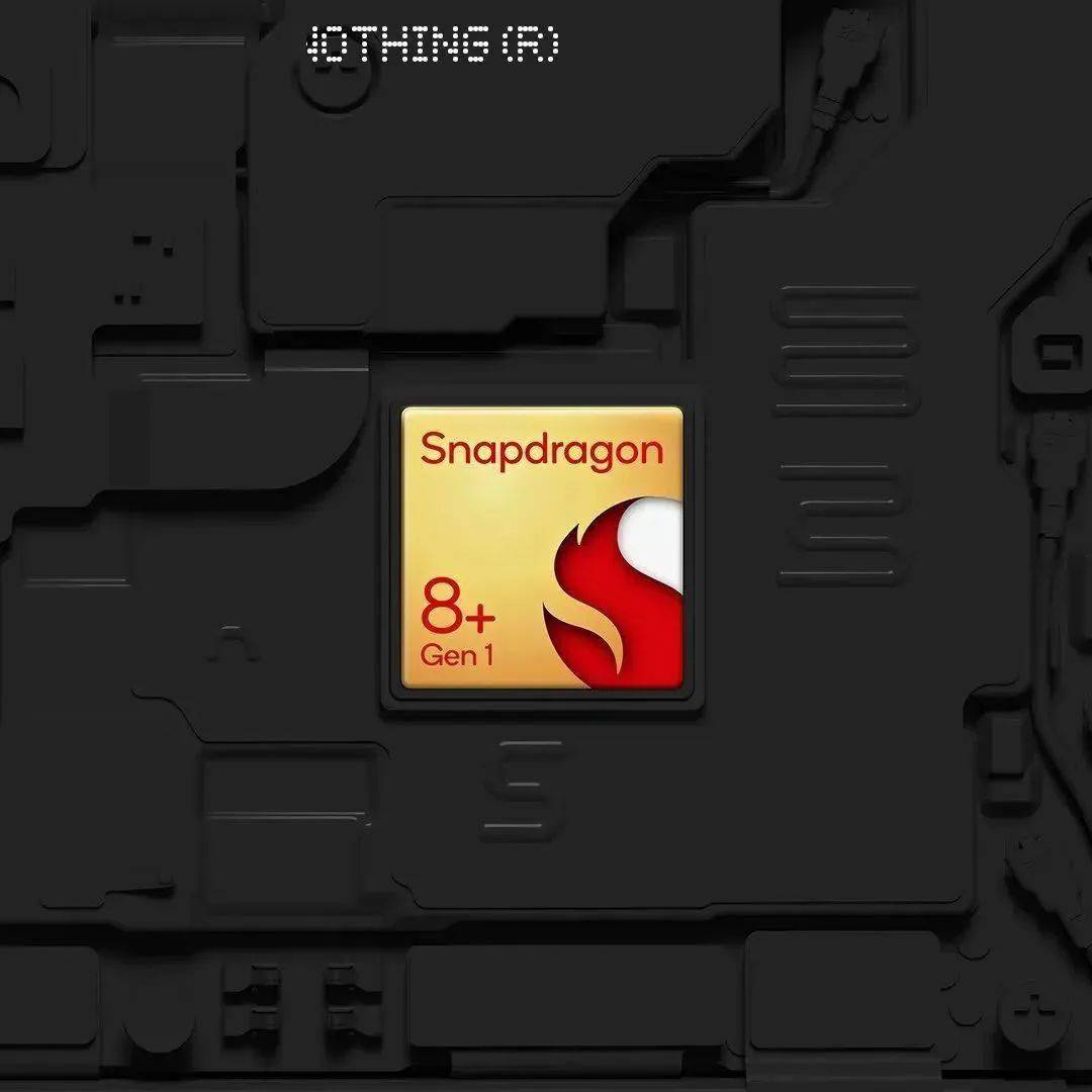 No米乐 M6米乐thing Phone（2）真机图曝光：延续透明后盖设计搭载骁龙8(图3)