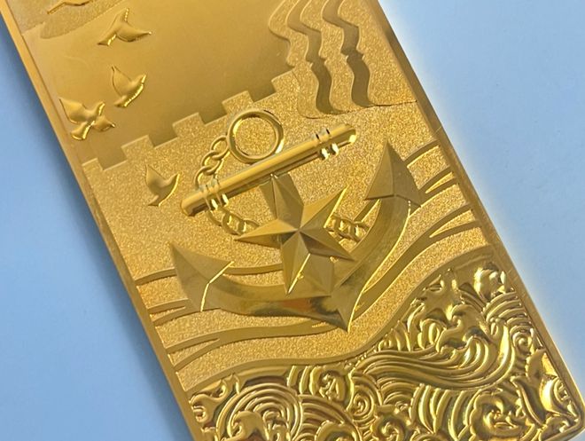 米乐M6 米乐好物 权威造币师谷英斌亲自设计签名中国航母纪念金砖限量一万套！(图19)