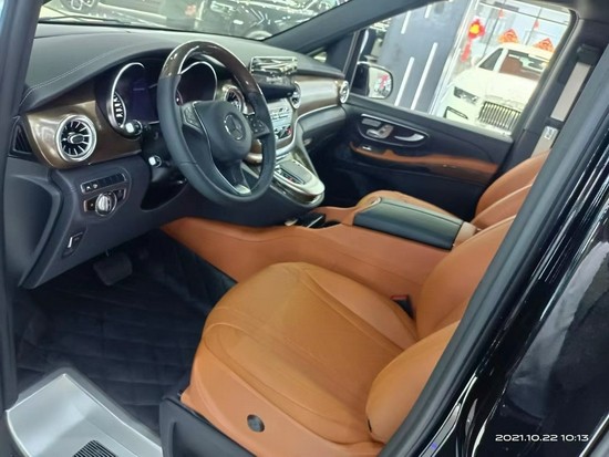 米乐M6 米乐奔驰V260L限量版定制商务車你喜欢吗？(图3)