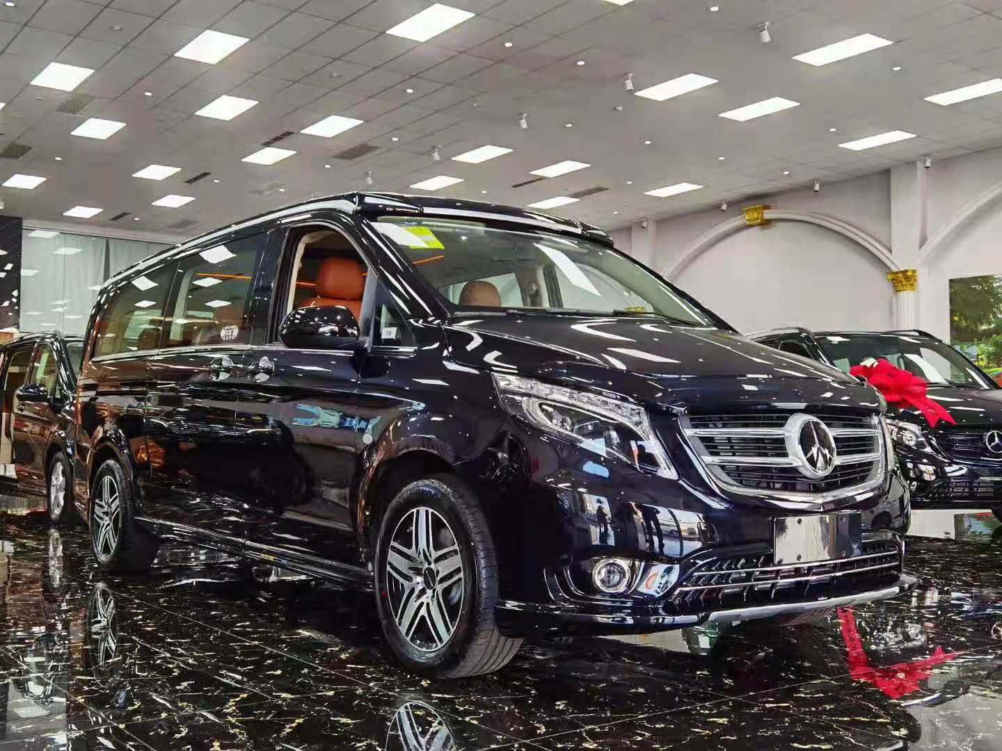 米乐 M6米乐威霆高顶商务车配置怎么样 展厅实拍现车(图1)