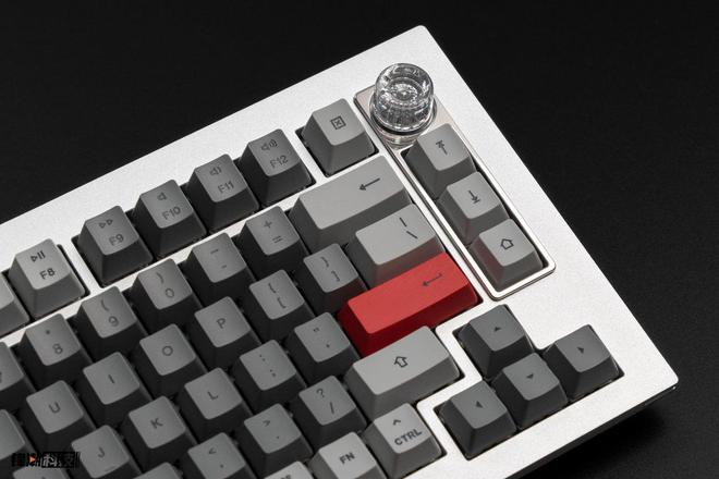 米乐 M6米乐一加Keyboard 81 Pro键盘体验：设计与手感兼具(图3)