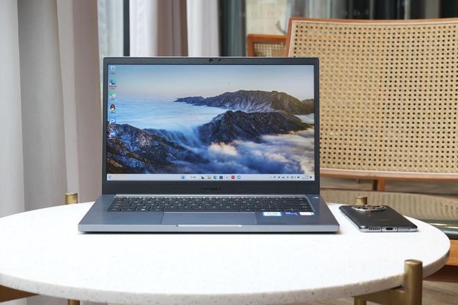 华为擎云 G540商用笔记本上手：军规品质安全实用米乐M6 米乐(图1)