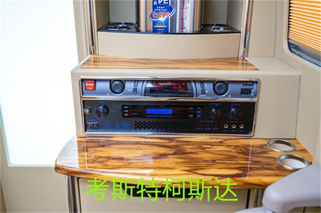 丰田考斯特改装商务车在外观的设计米乐 M6米乐(图5)