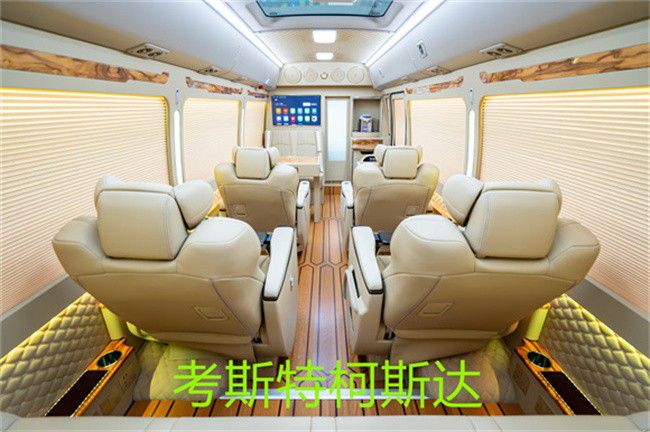 一汽丰米乐M6 米乐田豪华商务改装车深受好评(图1)