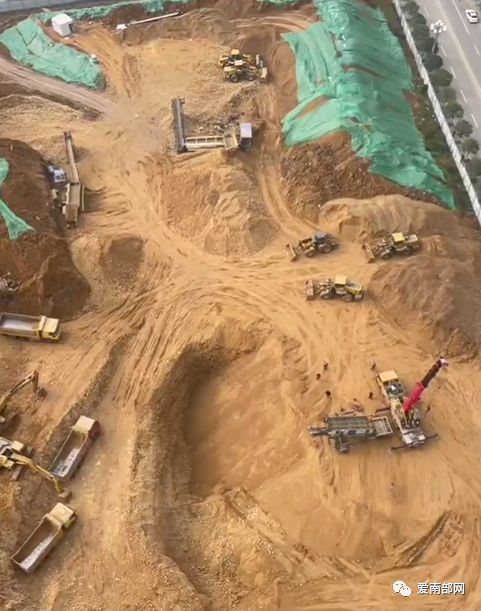 南部三中新米乐 M6米乐操场下设计有地下停车场对外停车不？(图1)
