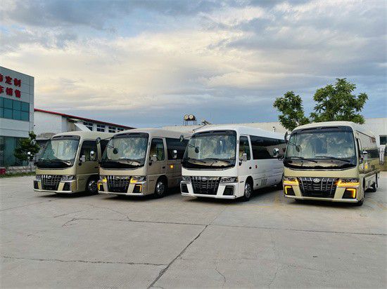 丰田考斯特1米乐 M6米乐0座版商务车满足商务出行需求(图1)
