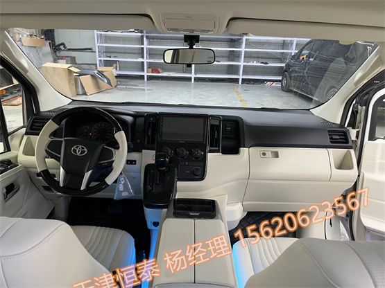 米乐 M6米乐23款丰田海狮35排量半隔断定制商务车(图1)