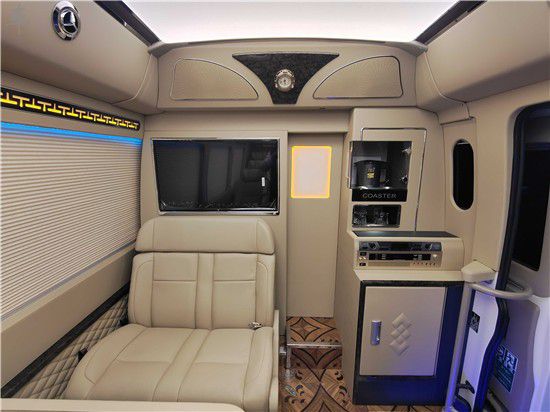 米乐 M6米乐丰田考斯特商务车 多款样式内饰选择配置(图6)