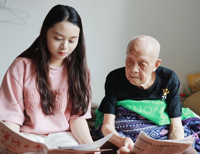 米乐 M6米乐浙江万里学院：大学生暑期为敬老院的老人设计专属IP和主题文化长廊(图1)