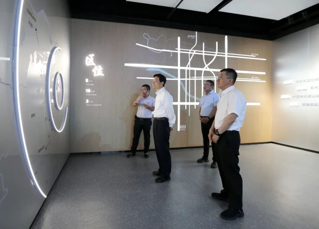 米乐 M6米乐鼓足信心全力以赴！嘉定区领导调研北虹桥商务区(图2)