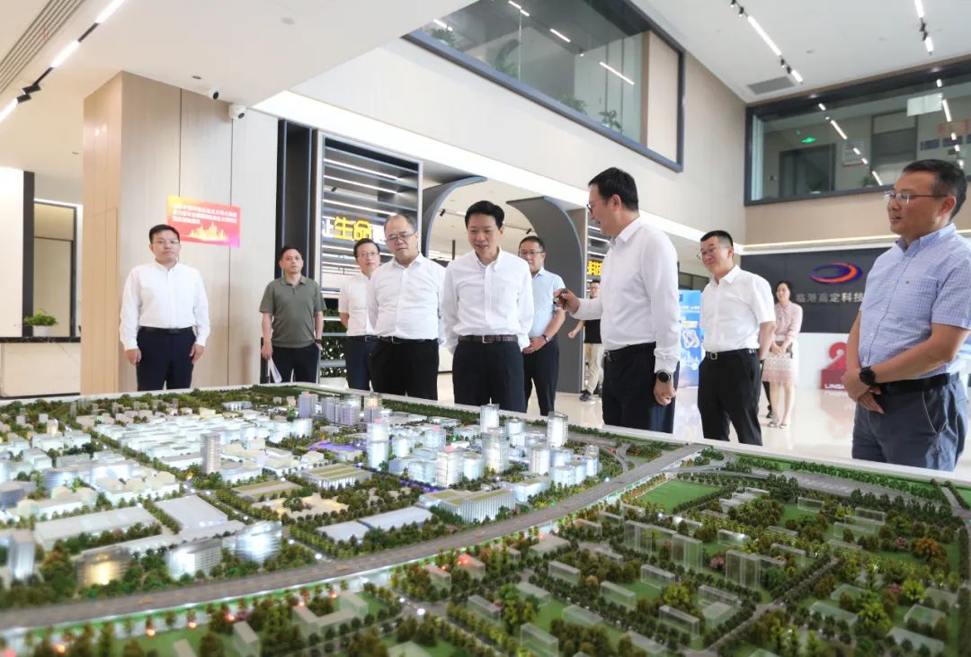 米乐 M6米乐鼓足信心全力以赴！嘉定区领导调研北虹桥商务区(图1)
