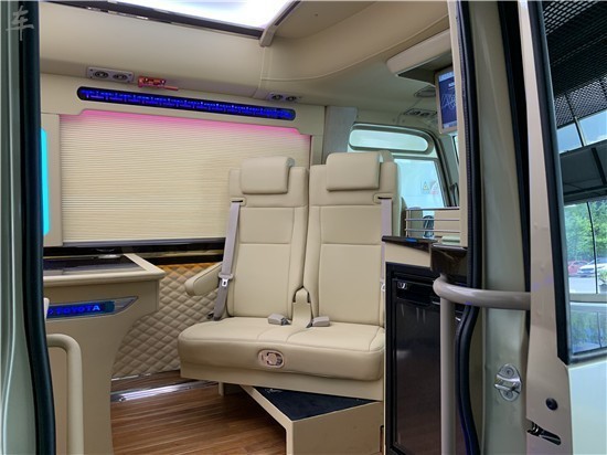 米乐 M6米乐丰田考斯特最新实时报价 11座商务车 售全国(图4)