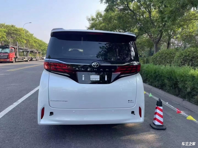 全新一代米乐M6 米乐进口埃尔法商务车现车报价(图3)