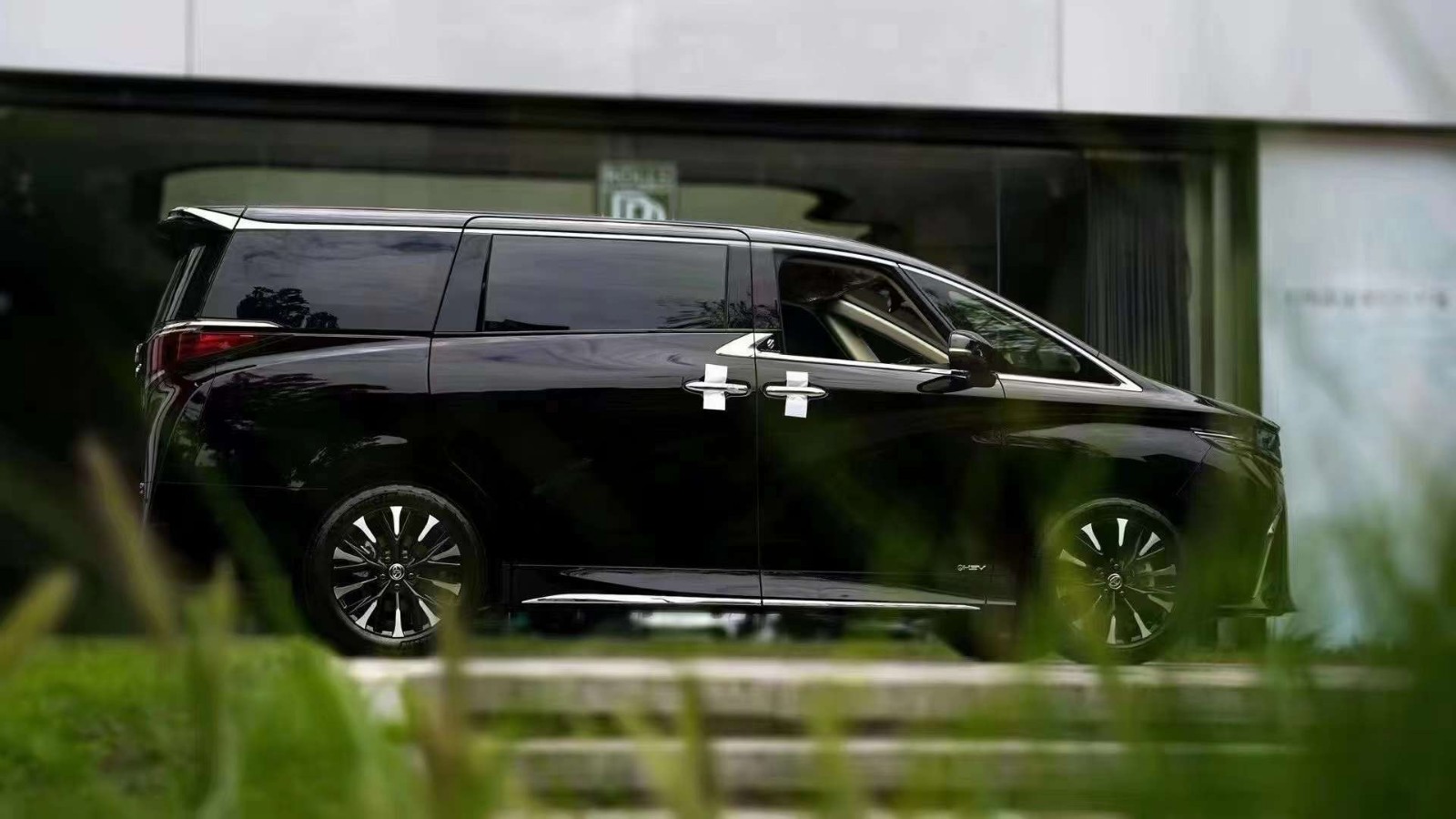 全新一代米乐M6 米乐进口埃尔法商务车现车报价(图4)