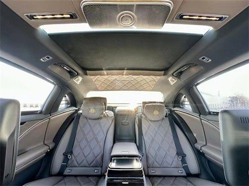 2米乐 M6米乐3款奔驰迈巴赫S580极度奢华商务座驾(图6)