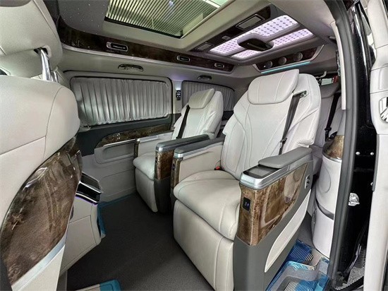 奔驰V260L豪华一款用来享受的商务米乐 M6米乐(图3)