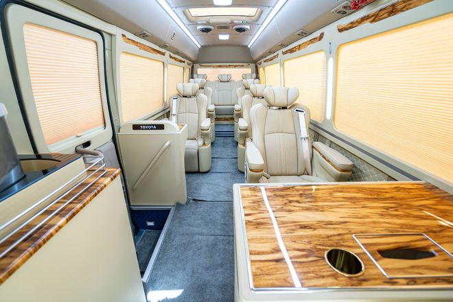 丰田考斯特豪华商务车21座22座报价米乐M6 米乐(图1)