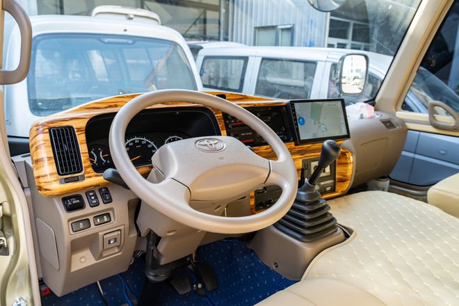 丰田考斯特豪华商务车21座22座报价米乐M6 米乐(图2)