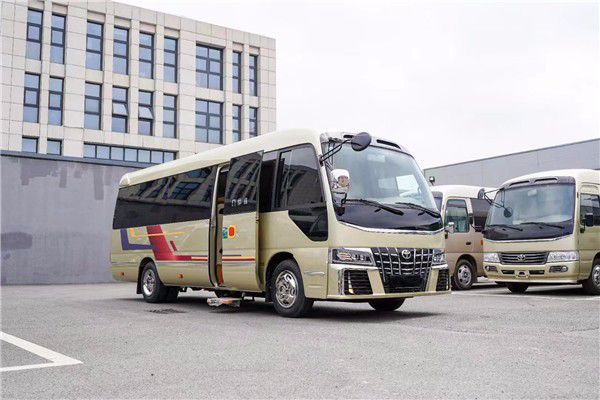 米乐M6 米乐丰田考斯特9座多少钱 丰田9座商务车(图1)