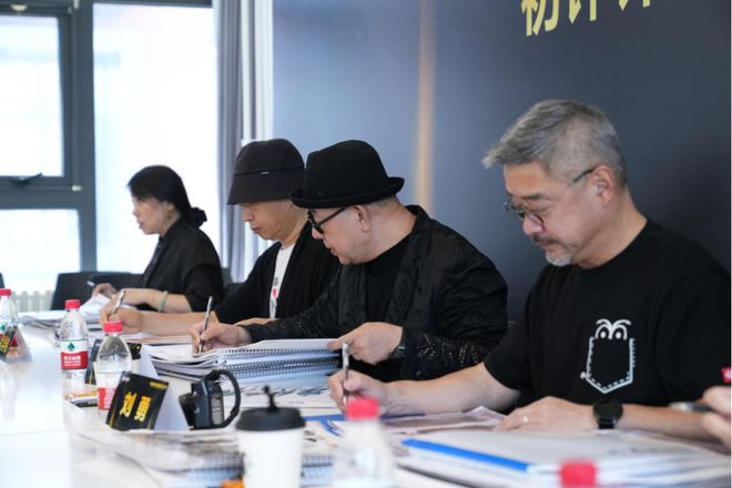 中国榆林羊绒服饰设计大赛总决赛颁奖礼暨榆林羊绒xJIWENB米乐M6 米乐O联名作品发布会即将举办(图2)