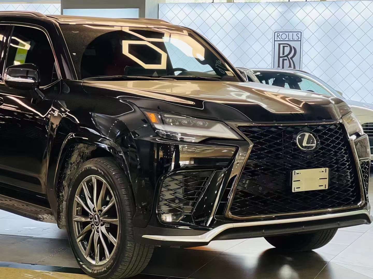 2023款雷克萨斯LX600现车畅销商务典范米乐 M6米乐(图4)