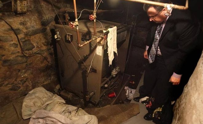 米乐 M6米乐原武汉设计院院长冷鸿升：60岁移民捡垃圾度日一家三口成浮尸(图5)