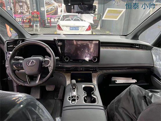 米乐M6 米乐24款雷克萨斯LM350豪华顶级商务车(图1)