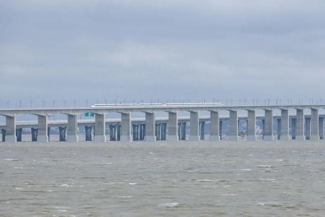 我国首条设计时速350公里的跨海高铁开始试运行米乐M6 米乐(图3)