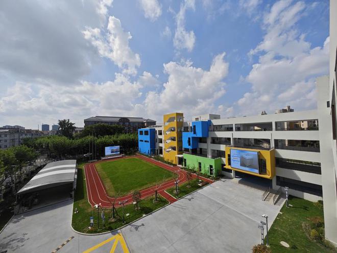 新学期申城这些学校“上新”了校园空间设计有哪些“办学密码”米乐M6 米乐(图2)