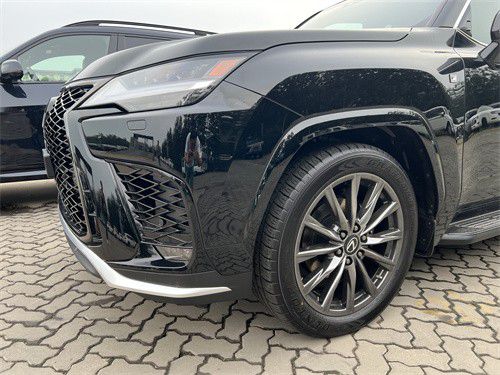 23款雷克萨斯LX600豪华科技舒适商务米乐 M6米乐(图3)