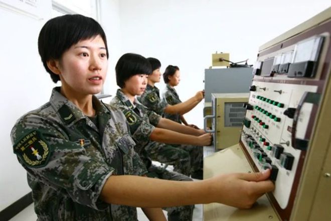 这位清米乐 M6米乐华女生退役后成为“北京榜样”(图2)