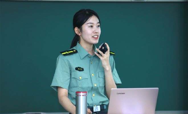 这位清米乐 M6米乐华女生退役后成为“北京榜样”(图3)