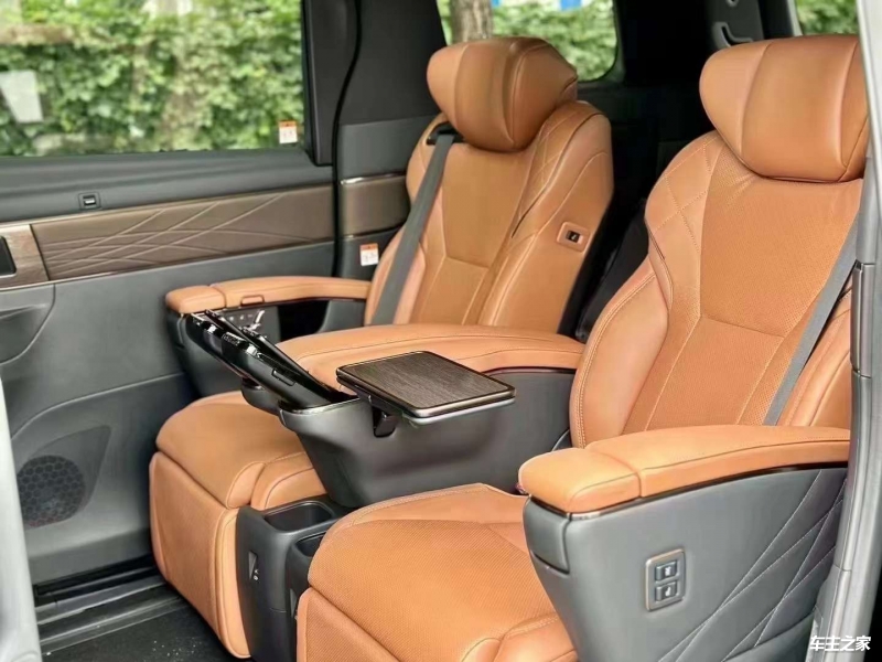 米乐 M6米乐全能型四驱MPV 丰田威尔法7座商务车 宜商宜家用(图2)