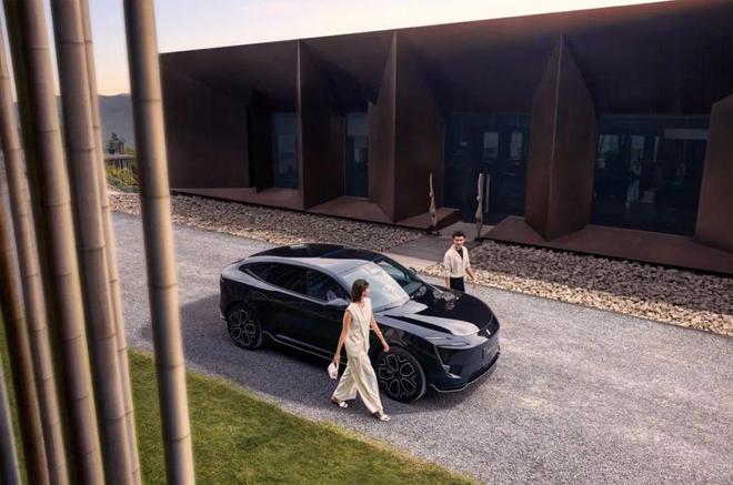 大众汽车集团强化以设计为导向的发展BMW新世代概念车展示下一代人机交互科技【全球出米乐M6 米乐行一日要闻9月4日】(图5)
