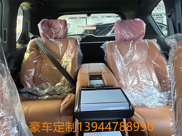 米乐M6 米乐雷克萨斯LX600四座商务版最新优惠促销(图1)