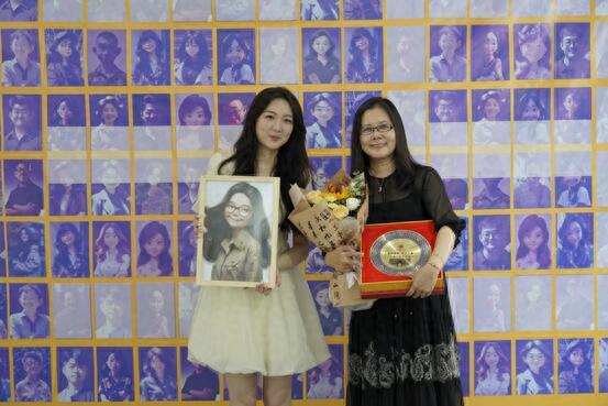 米乐 M6米乐今天让我来画你！青岛理工大学艺术与设计学院庆祝教师节(图3)