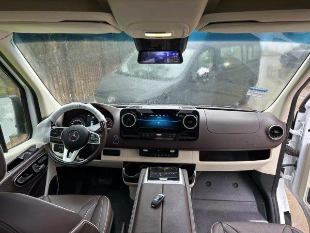 米乐 M6米乐奔驰斯宾特商务车 高端出行必备首选(图1)