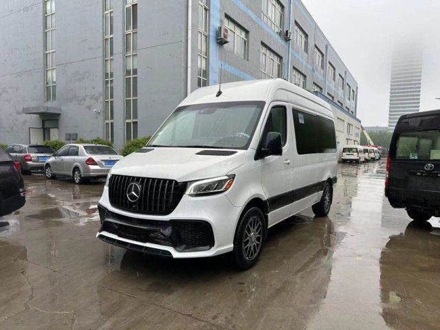 米乐 M6米乐奔驰斯宾特商务车 高端出行必备首选(图2)
